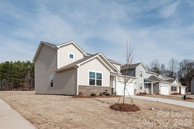 Foto del edificio - 1014 Hanover Crossing Dr