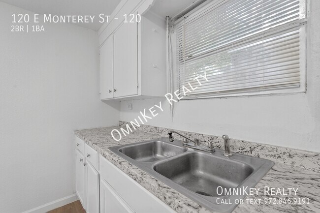 Foto del edificio - 120 E Monterey St