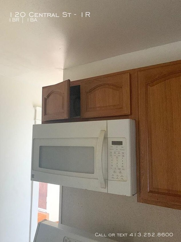 Building Photo - 120 Central St - 1R - 1 bed, 1 full bath