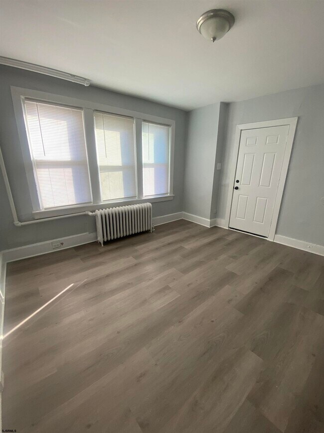 Foto del edificio - 729 Drexel Ave