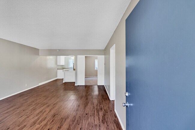 Building Photo - 941 S. Trident St.