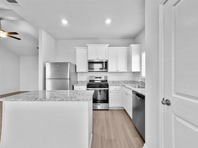 Building Photo - 329 Grayson Baw Ln