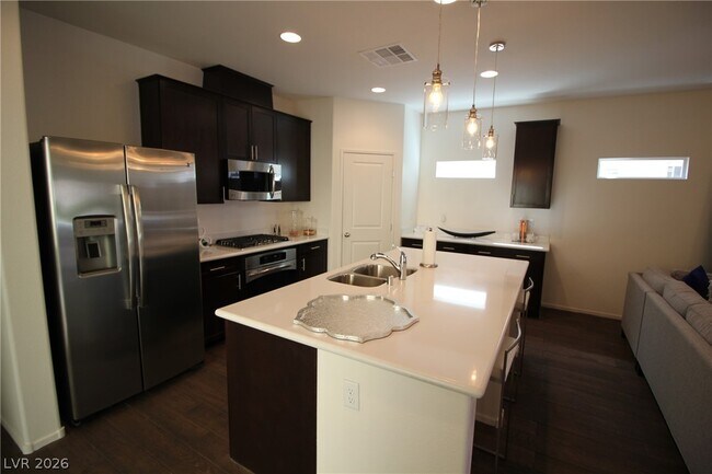 Foto del edificio - 10086 Emerald Edgewater Ct