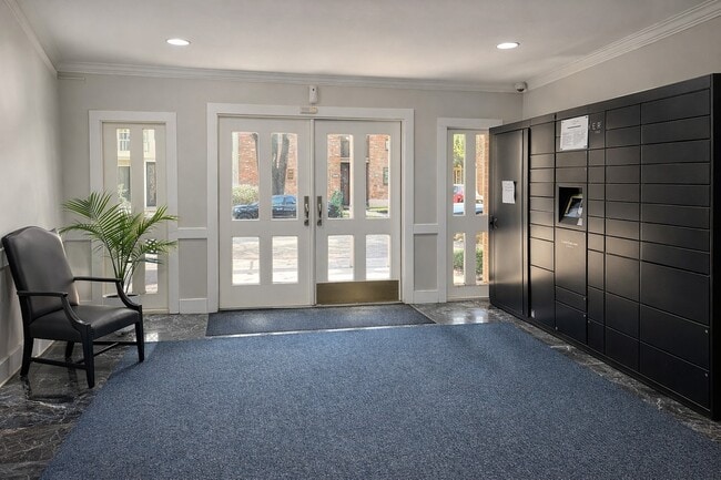 Foto del edificio - 361 N Post Oak Ln