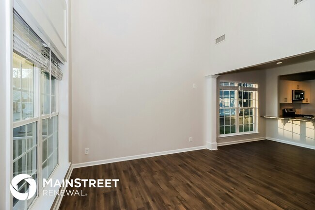 Foto del edificio - 2413 Sawyer Dr