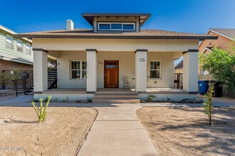 Building Photo - 125 N 11th Ave