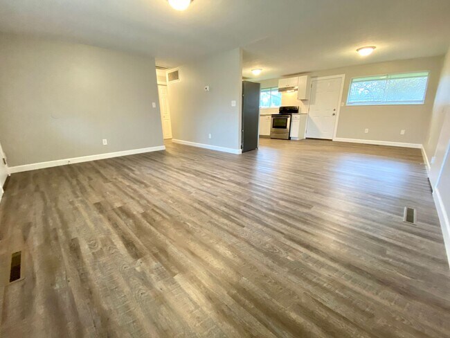 Foto del edificio - 4421 Grayson St