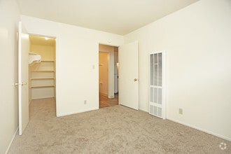Parkwood Square Apartments photo'