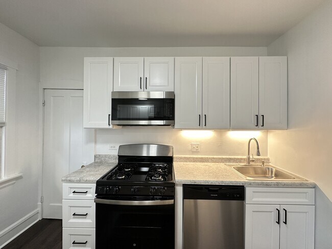 Foto del edificio - 5701 N Keystone Ave
