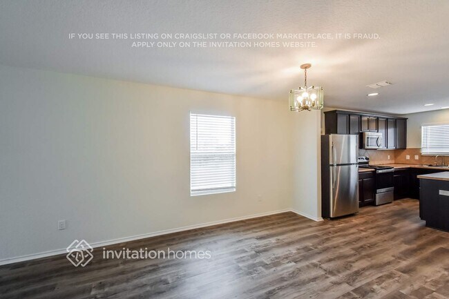 Foto del edificio - 27305 Paraiso Manor