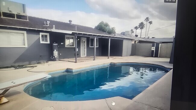 Foto del edificio - 506 N Hunt Dr