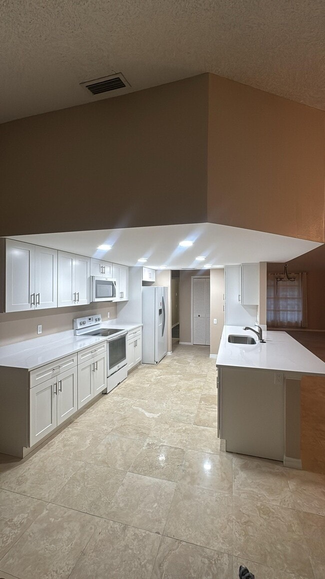 Building Photo - 5406 Burchette Rd