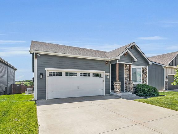 Building Photo - 6315 Rockaway Dr