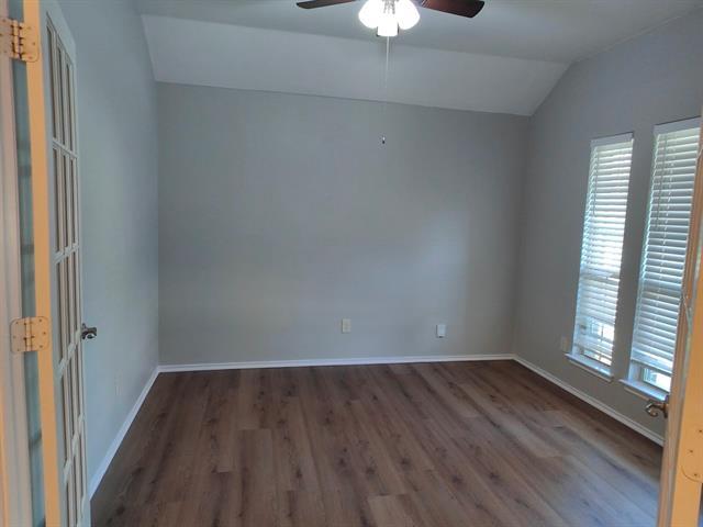 Building Photo - 516 Rustic Oak Ln