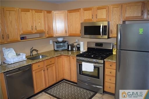 Foto del edificio - 1603 Cypress Ln