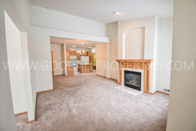 Foto del edificio - 2 Bedroom Ranch Townhome in West Des Moines