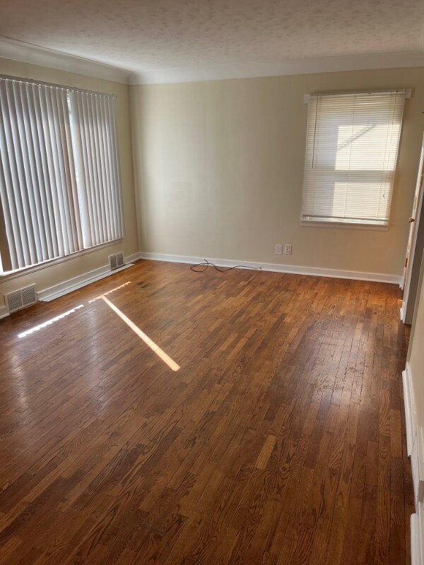 Foto del edificio - 1226 W Mt Hope Ave