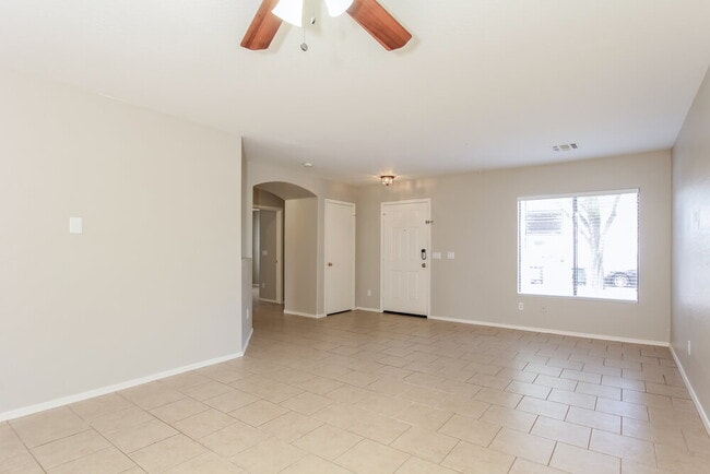 Building Photo - 12433 W Larkspur Rd