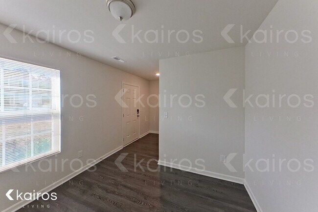 Foto del edificio - 204 Glenoaks Dr