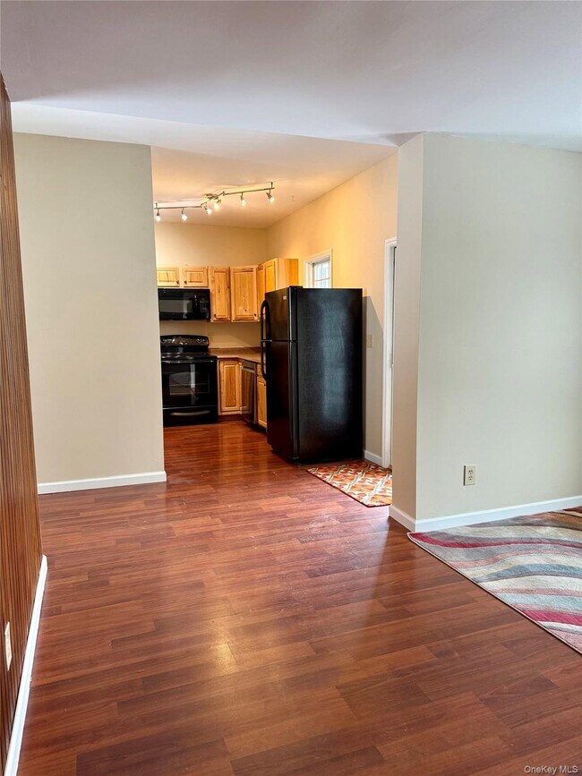 Foto del edificio - 91-97-97 Sawmill Rd