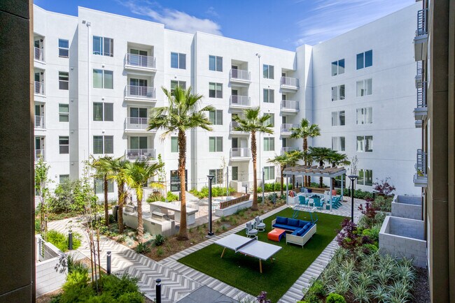 Foto del edificio - 44758 Old Warm Springs Blvd