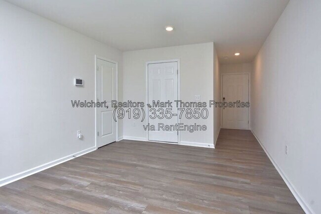Foto del edificio - 5030 Jayden Dr
