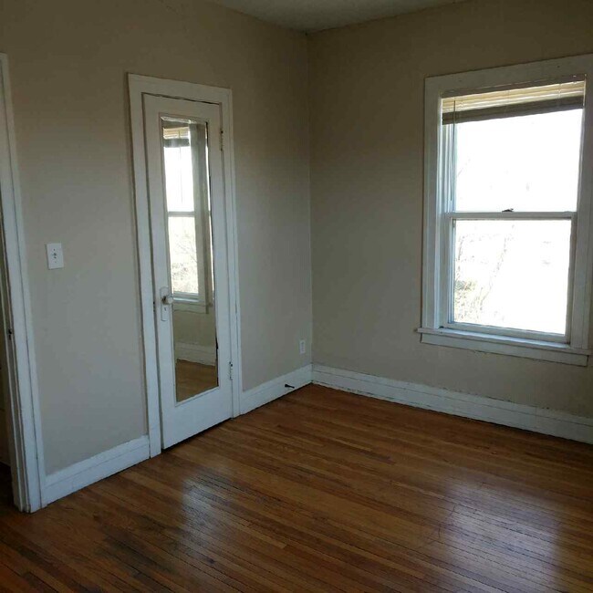 Building Photo - 3715 Oakland Ave