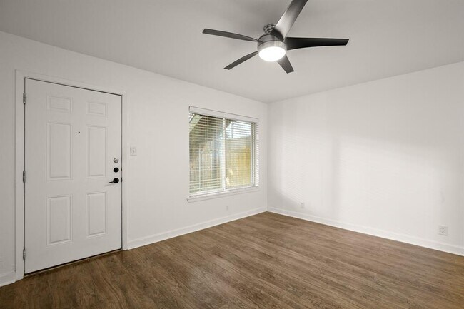 Foto del edificio - 2020 S Congress Ave
