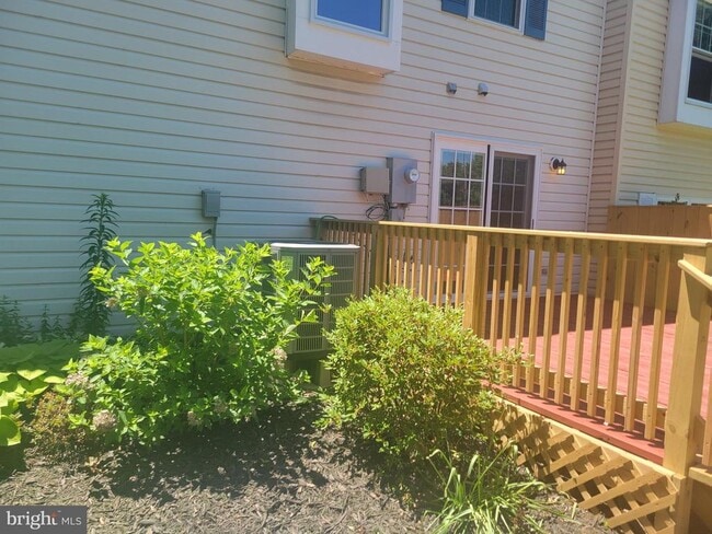 Building Photo - 6104 Hoskins Hollow Cir