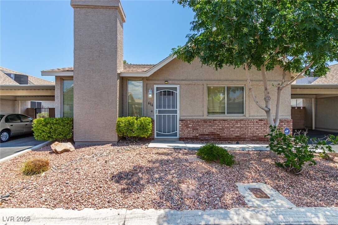 Foto principal - 616 Jonathan Glen Way
