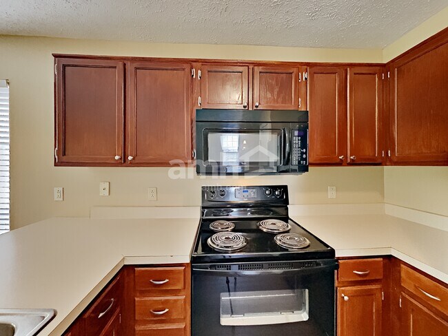 Foto del edificio - 4205 Chesney Glen Dr
