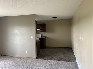Building Photo - 4942 DuBois Dr