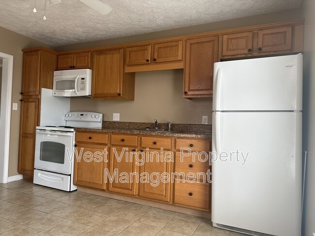 Building Photo - 510 1/2 Kee St