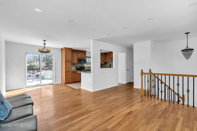 Foto del edificio - 117 Manhattan St