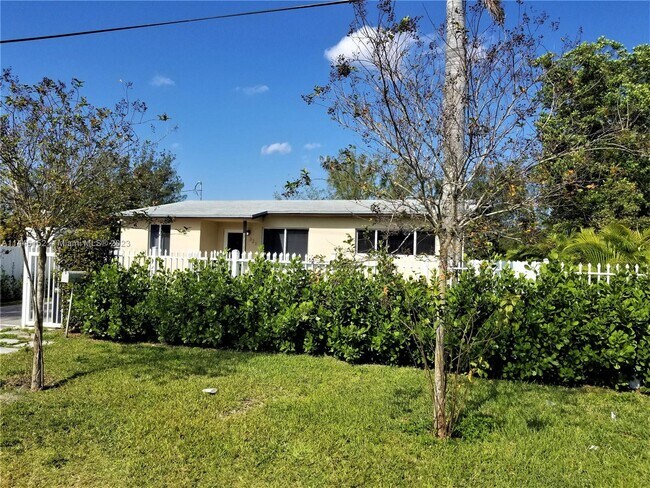 Foto del edificio - 3211 NW 20th St