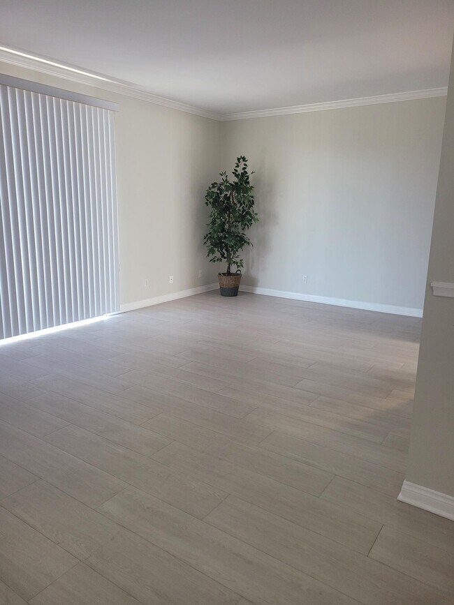 Foto del edificio - 1845 Holmby Townhome - MUST SEE!