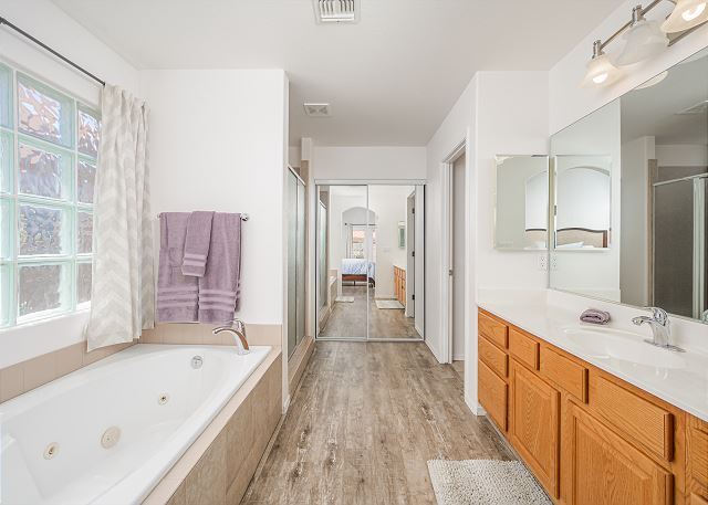 Foto del edificio - 2459 N Ridge Ave