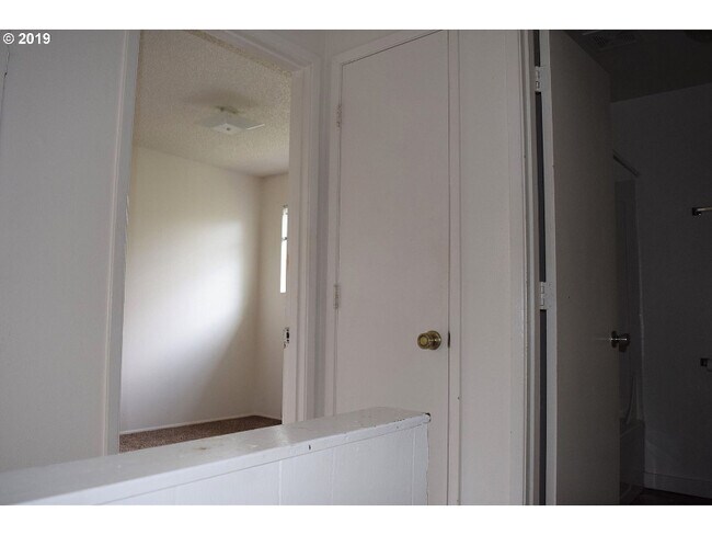 Foto del edificio - 931 Salmon Ave
