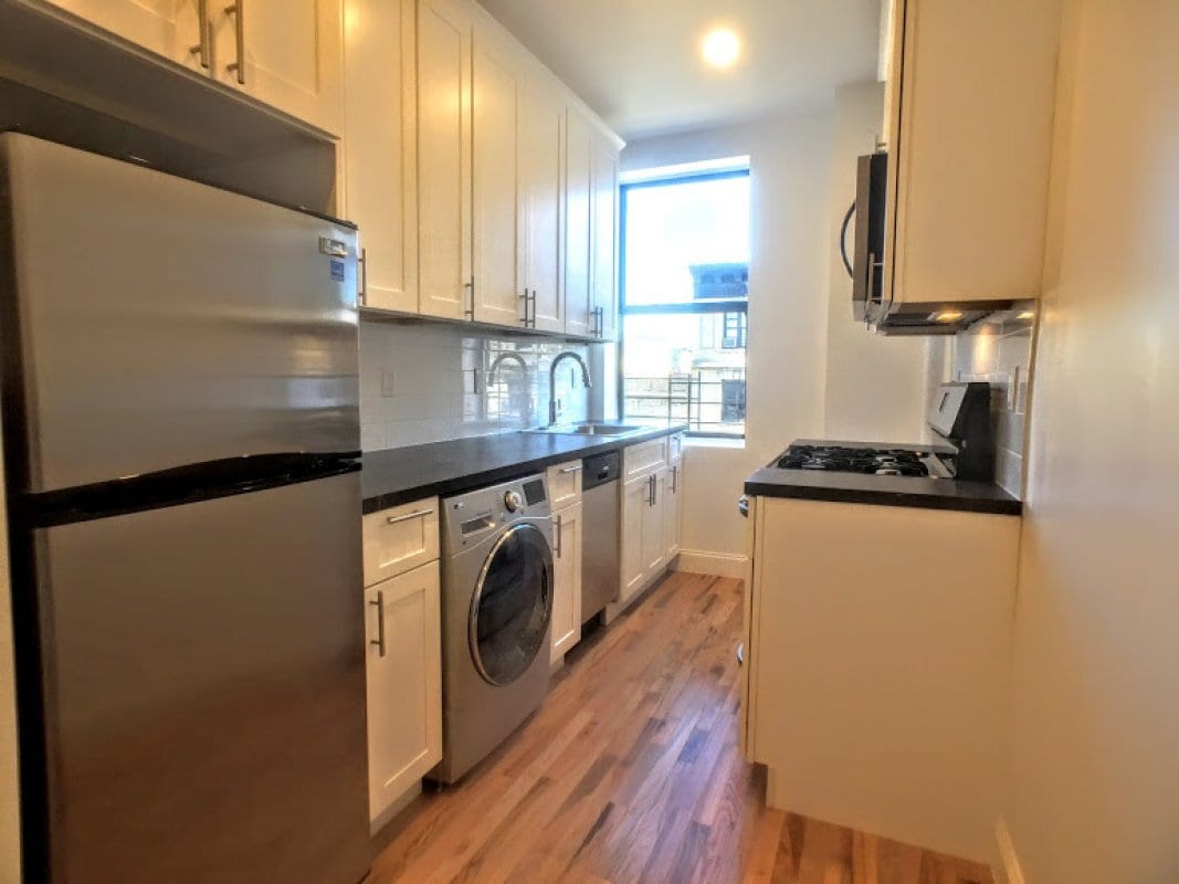 Primary Photo - 104 Audubon Avenue