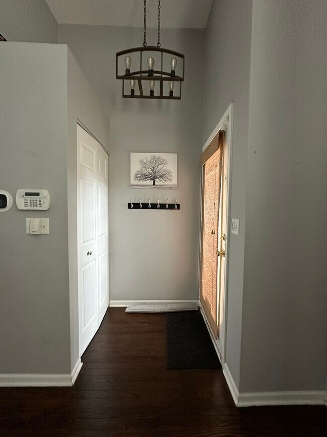 Foto del edificio - 3453 N Lawndale Ave