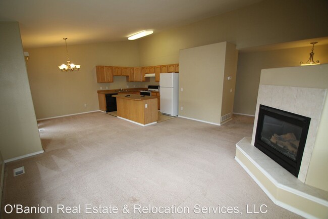 Building Photo - 3 br, 2 bath House - 13950 Fire Creek Trai...