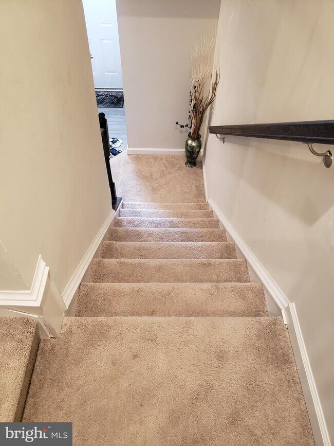 Foto del edificio - 8624 Wilmore Ln
