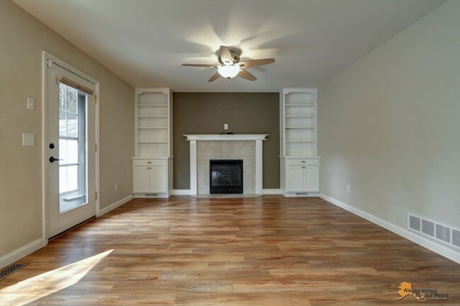 Foto del edificio - 12761 Rivulet Cir