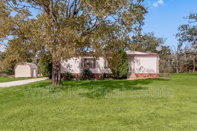 Foto del edificio - 30 Allen Rd