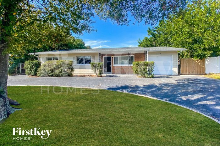 Foto principal - 5860 Cedar St NE