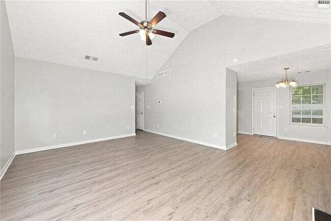 Foto del edificio - 1311 Birch Ct