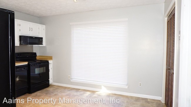 Foto del edificio - 3 br, 2 bath House - 6840 Timbercroft Lane