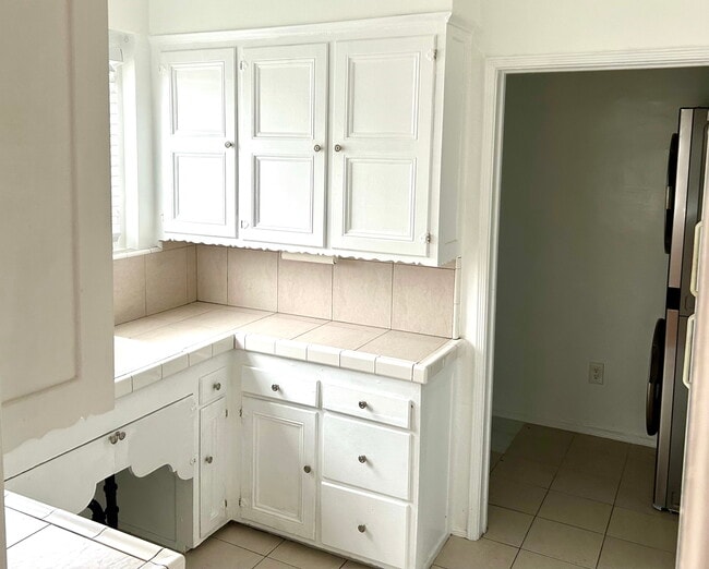 Cocina - 6130 Orange St