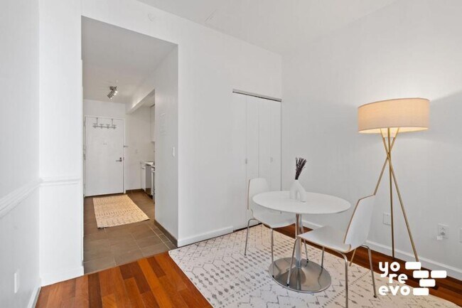 Building Photo - 0 bedroom in NEW YORK NY 10005