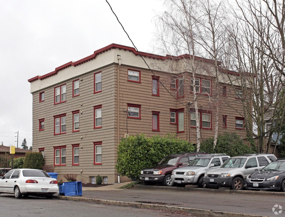 Building Photo - Stringfellow Apartments